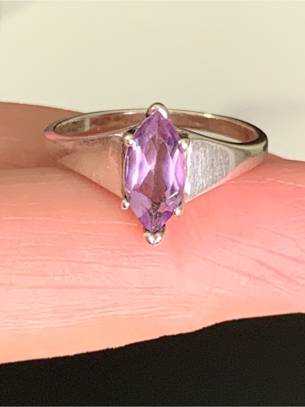 Modern 925 Sterling Silver & Amethyst Marquise Ring  Size 8